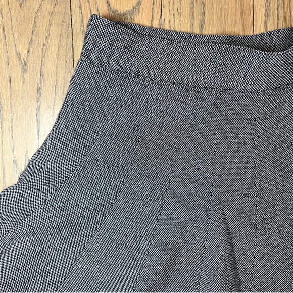 BBJ Los Angeles Women’s Charcoal Knit Layered Gray Mini Skirt Size X-Small - Picture 2 of 12